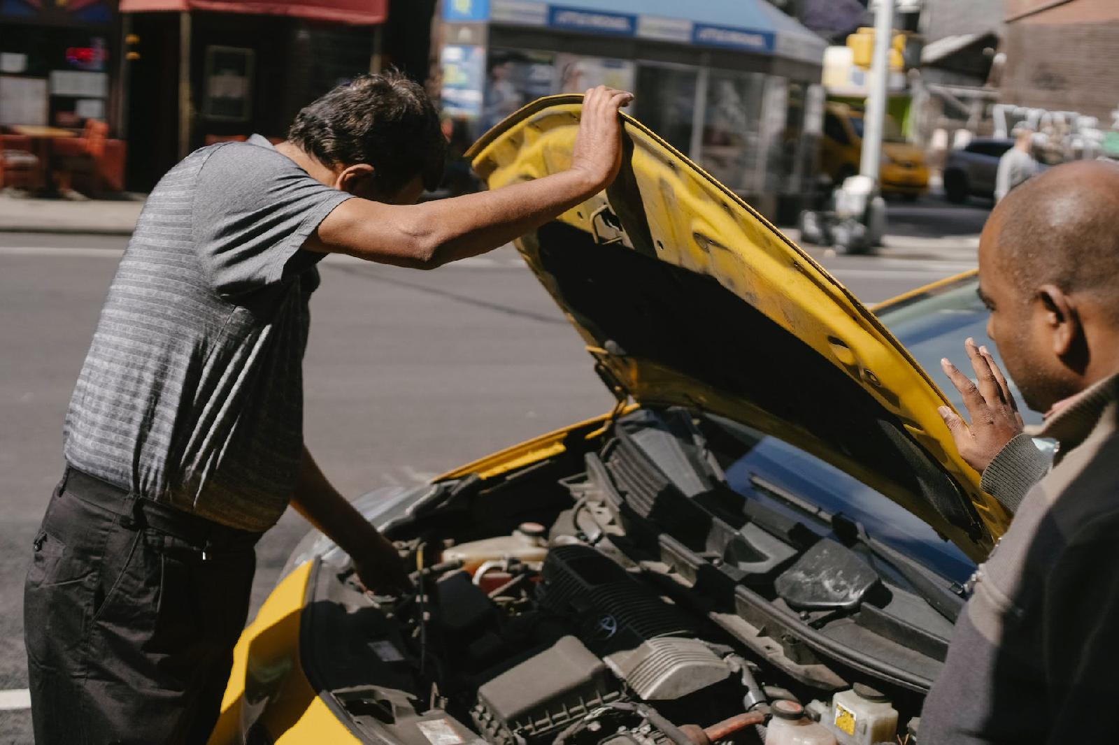 Pompe vidange voiture : guide pour choisir la meilleure en 2023